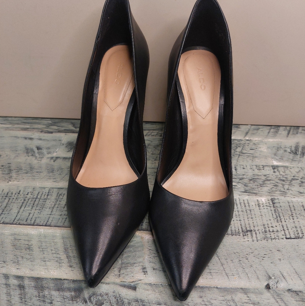 Aldo Black Pointed-Toe Heels